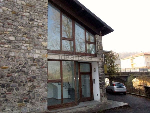 casa indipendente in vendita a Rota d'Imagna