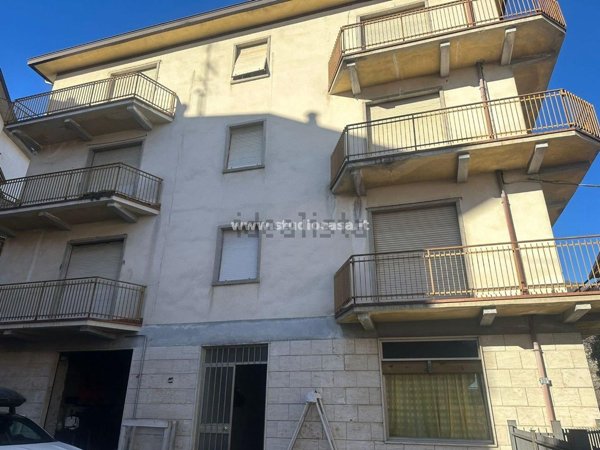 intera palazzina in vendita a Rota d'Imagna