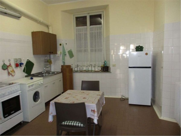 negozio in vendita a Rota d'Imagna