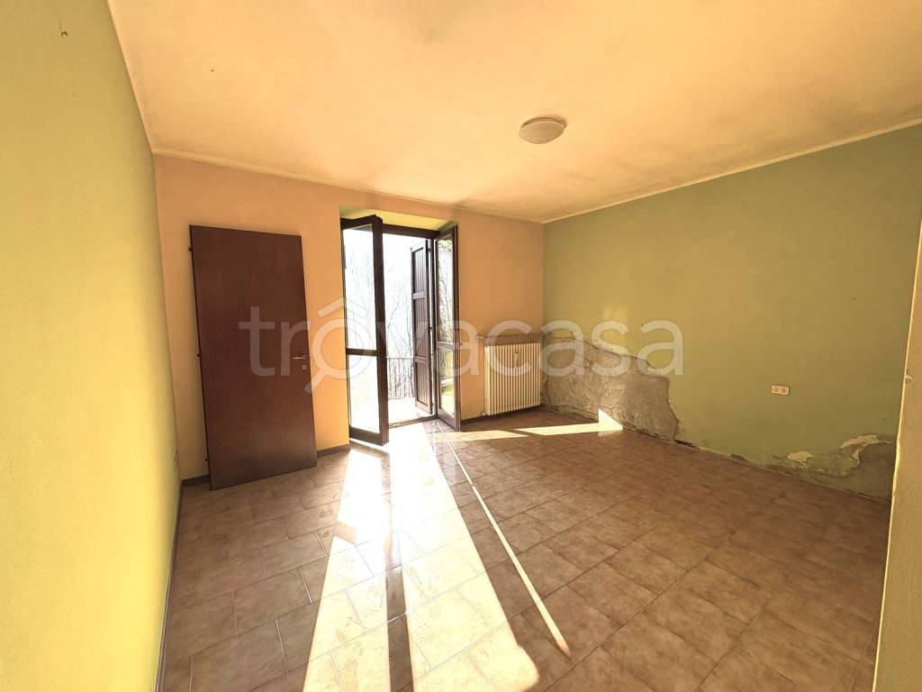 appartamento in vendita a Rota d'Imagna