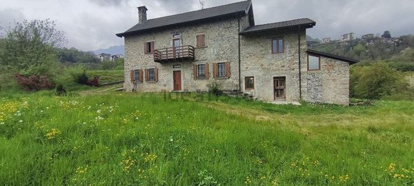 casa indipendente in vendita a Rota d'Imagna