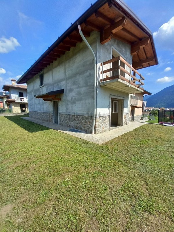 appartamento in vendita a Rovetta