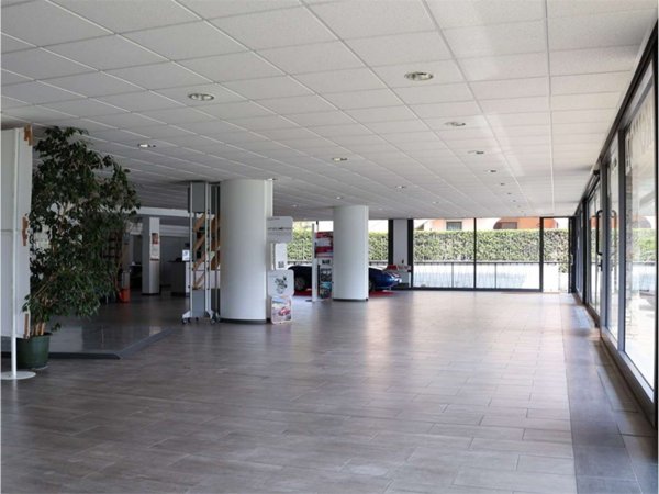 negozio in vendita a Rovetta