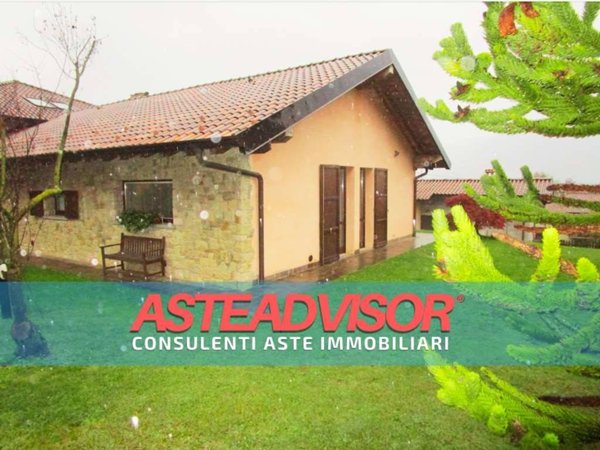 casa indipendente in vendita a Rovetta