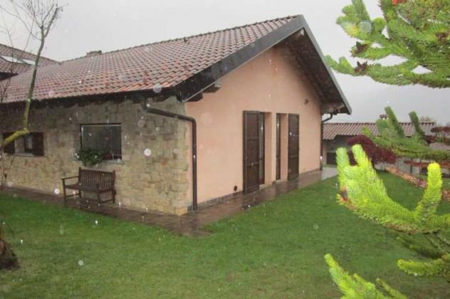 casa indipendente in vendita a Rovetta