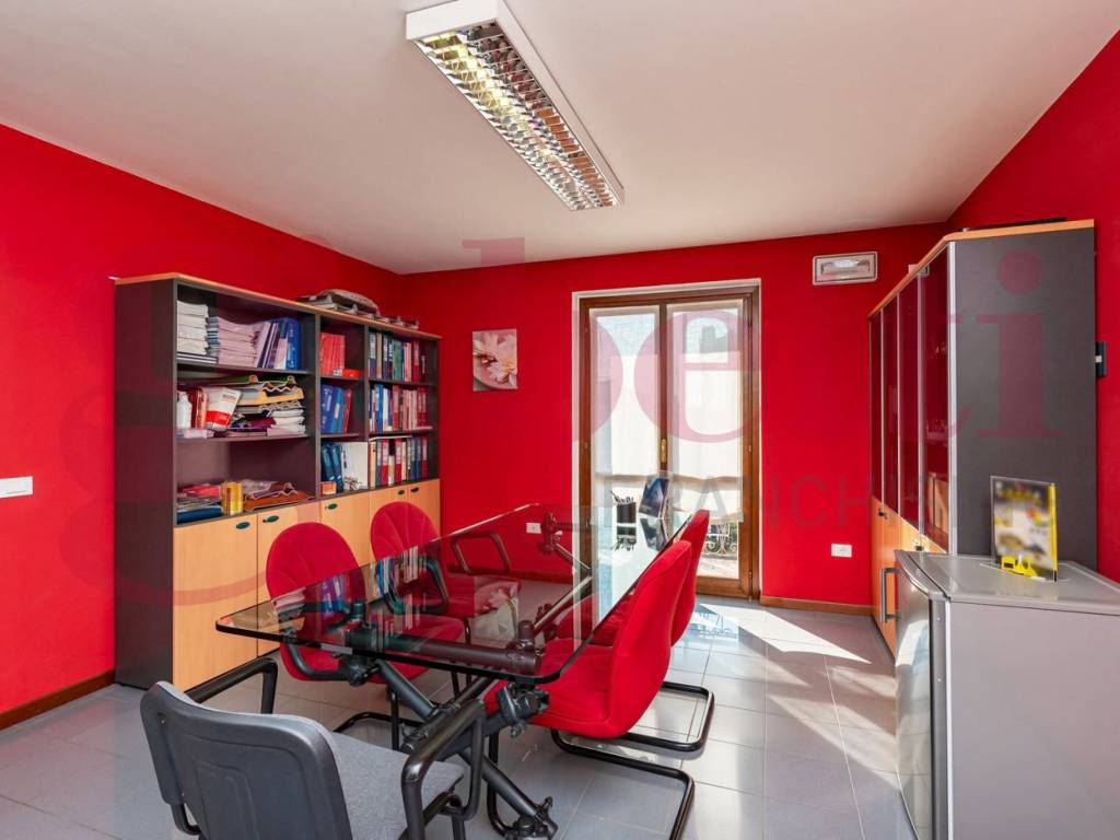ufficio in vendita a Rovetta
