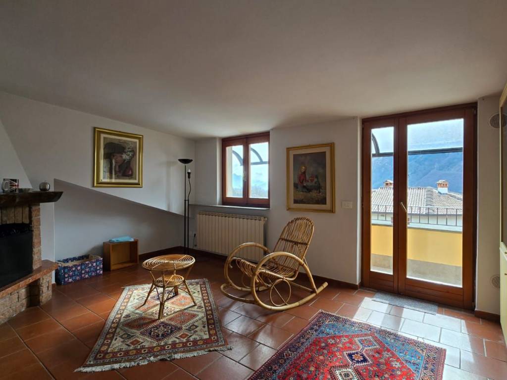 appartamento in vendita a Rovetta