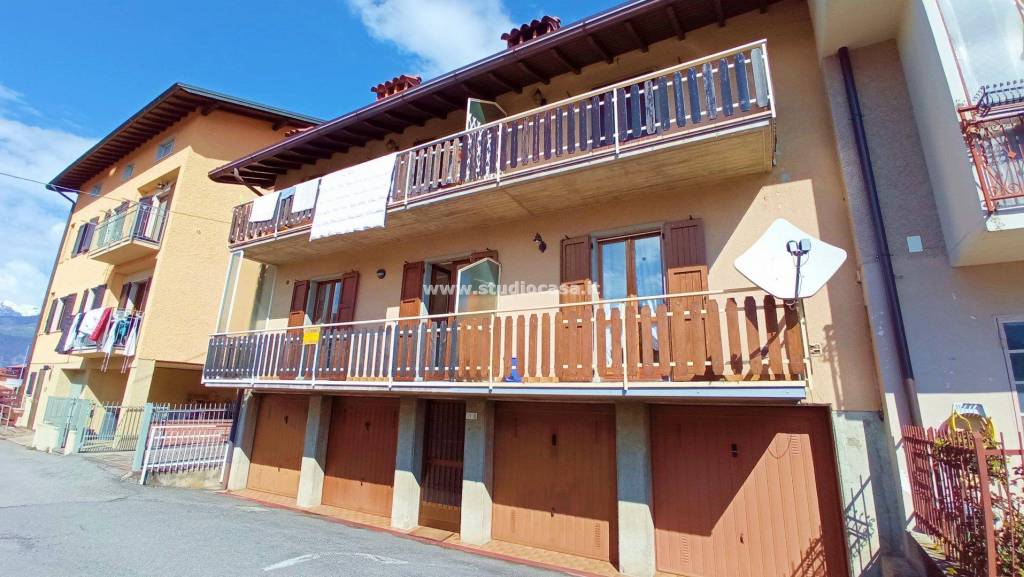 appartamento in vendita a Rovetta
