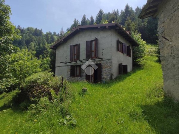 casa indipendente in vendita a Rovetta