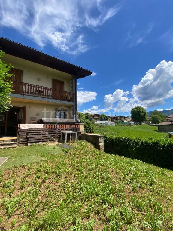 casa indipendente in vendita a Rovetta