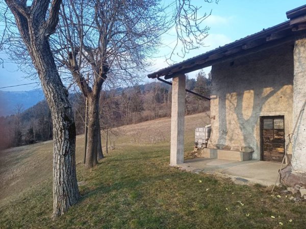 casa indipendente in vendita a Rovetta