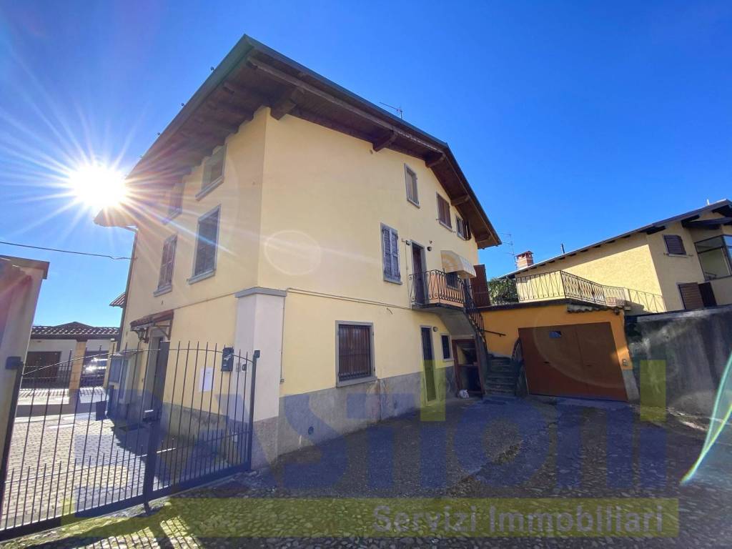 appartamento in vendita a Rovetta