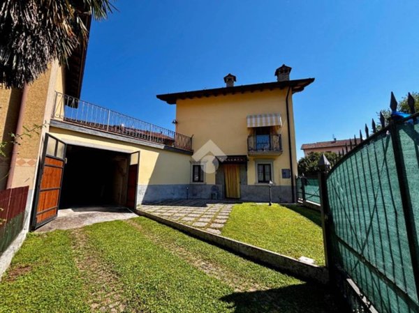 appartamento in vendita a Rovetta