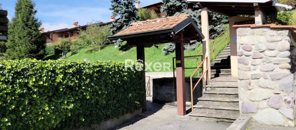 appartamento in vendita a Rovetta