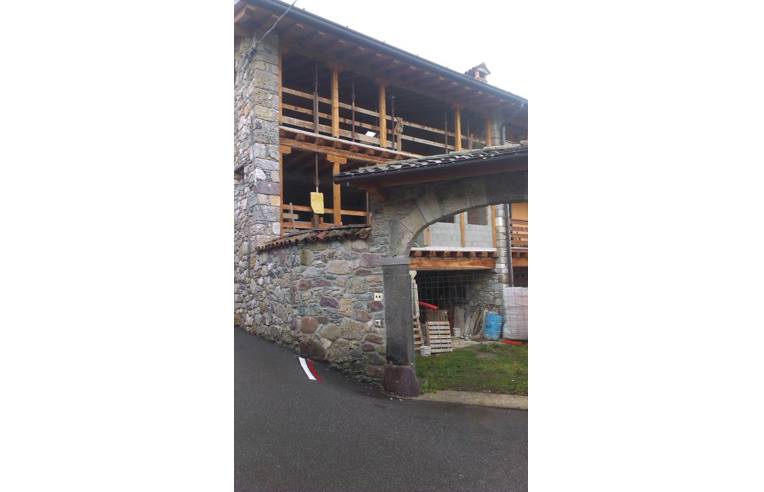 casa indipendente in vendita a Rovetta