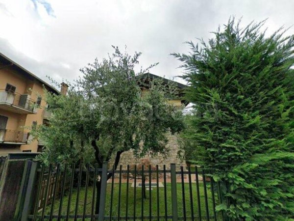 casa indipendente in vendita a Rovetta