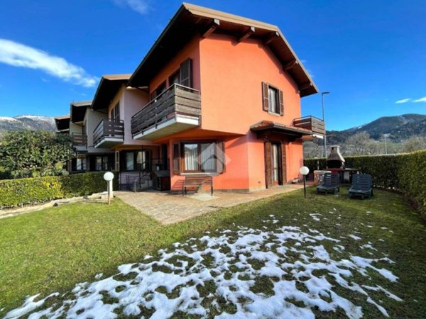 casa indipendente in vendita a Rovetta