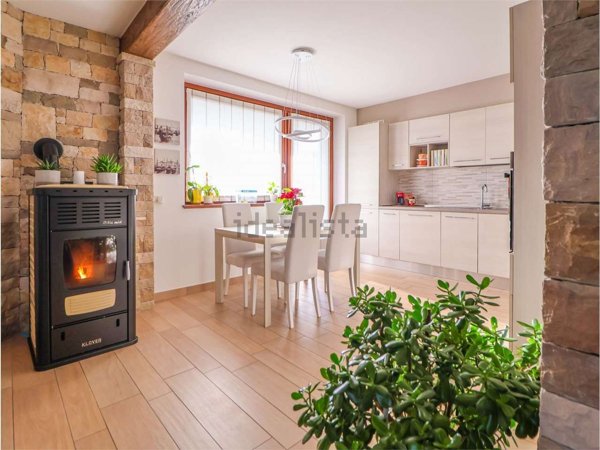 appartamento in vendita a Rovetta