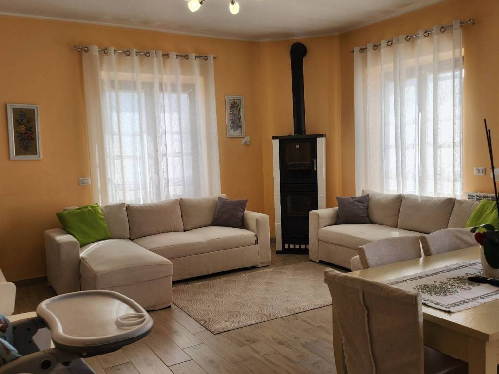 appartamento in vendita a Rovetta