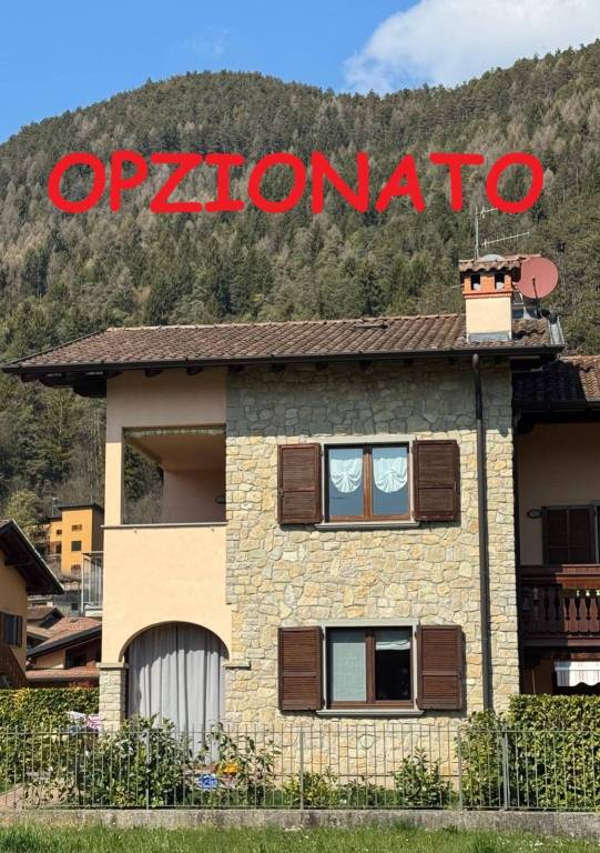 appartamento in vendita a Rovetta