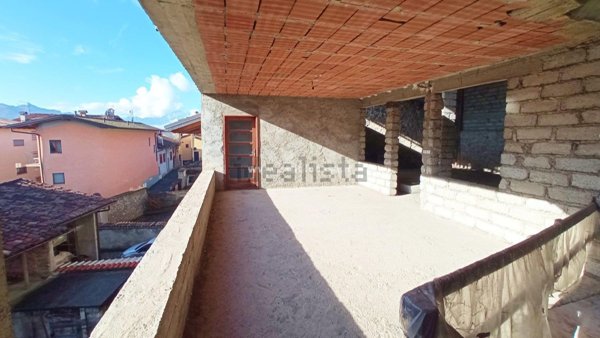 casa indipendente in vendita a Rovetta