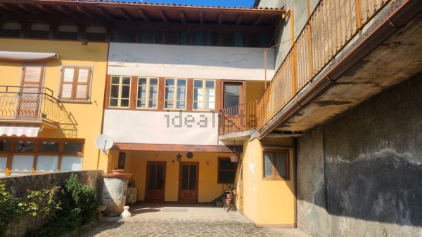 casale in vendita a Rovetta