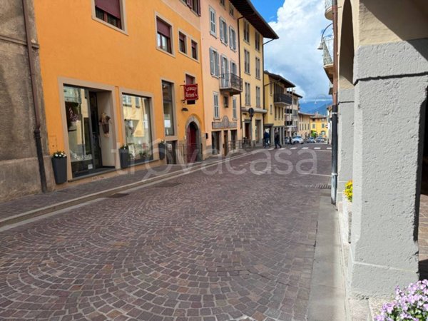 negozio in vendita a Rovetta in zona Conca Verde