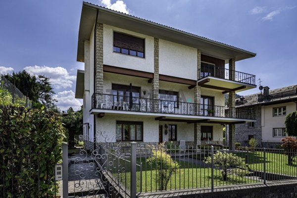 casa indipendente in vendita a Rovetta