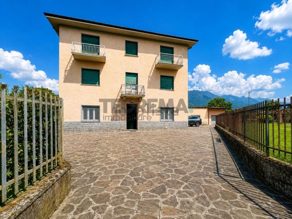 appartamento in vendita a Rovetta in zona Conca Verde