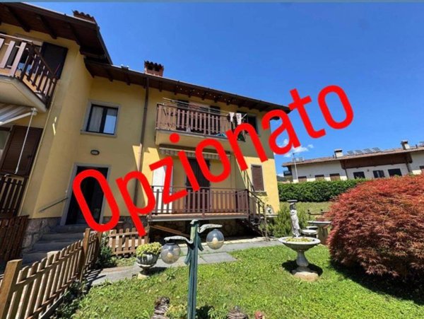 appartamento in vendita a Rovetta in zona Conca Verde