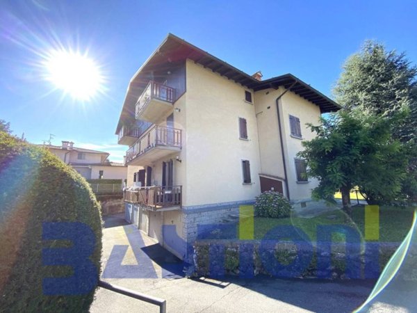 appartamento in vendita a Rovetta in zona Conca Verde