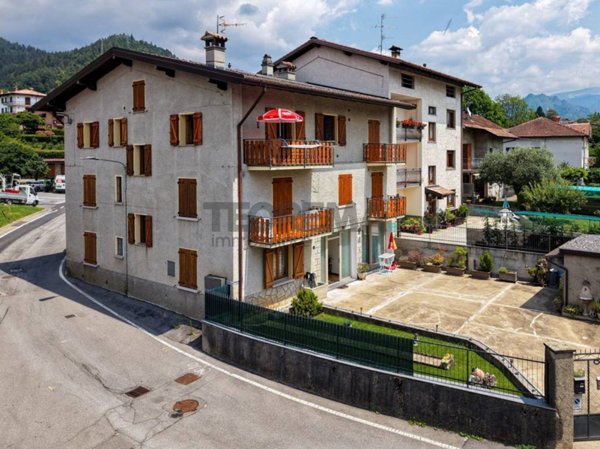 appartamento in vendita a Rovetta in zona Conca Verde