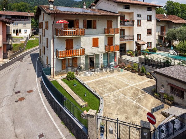 appartamento in vendita a Rovetta in zona Conca Verde
