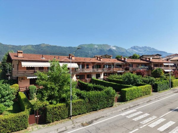 appartamento in vendita a Rovetta in zona Conca Verde