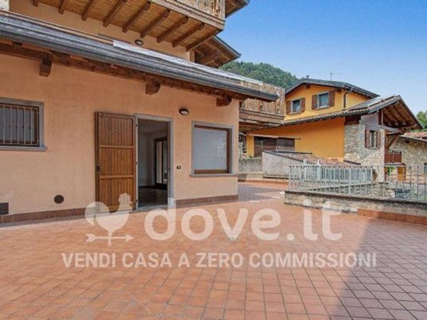 appartamento in vendita a Rovetta in zona Conca Verde