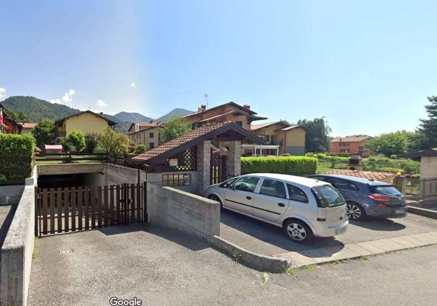 box auto in vendita a Rovetta in zona Conca Verde