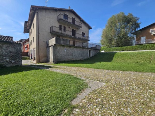casa indipendente in vendita a Rovetta in zona Conca Verde