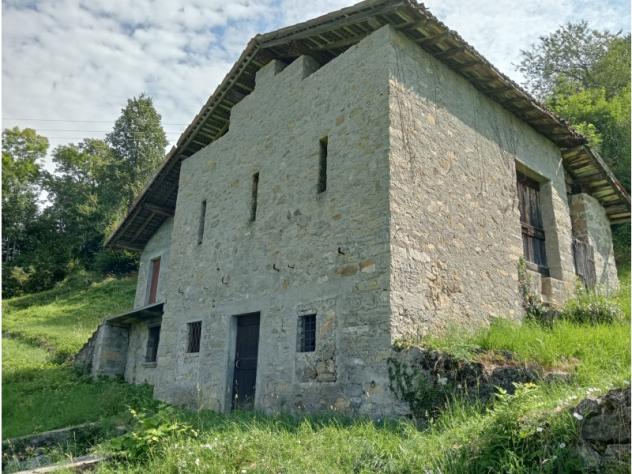 casa indipendente in vendita a San Giovanni Bianco