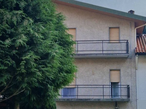 casa indipendente in vendita a San Giovanni Bianco