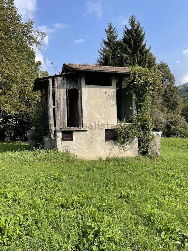 appartamento in vendita a San Giovanni Bianco in zona Fuipiano al Brembo