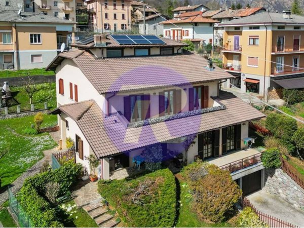 casa indipendente in vendita a San Giovanni Bianco in zona Cornalita