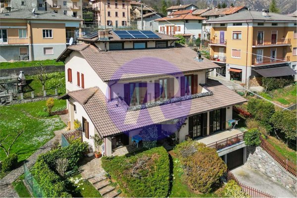 casa indipendente in vendita a San Giovanni Bianco
