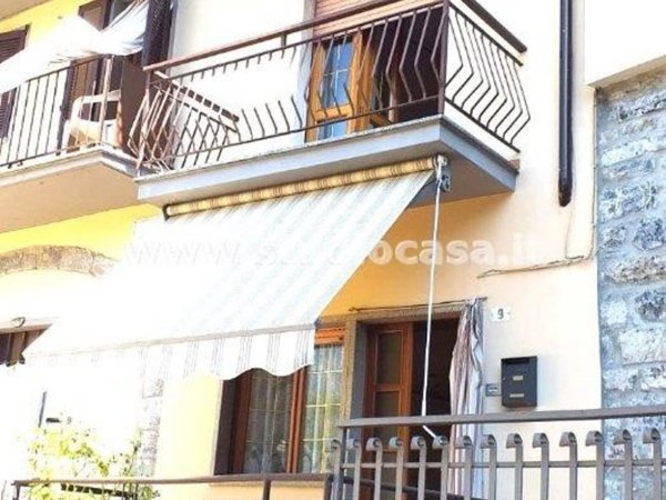 casa indipendente in vendita a San Giovanni Bianco