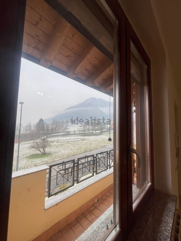 appartamento in vendita a San Giovanni Bianco in zona Cornalita