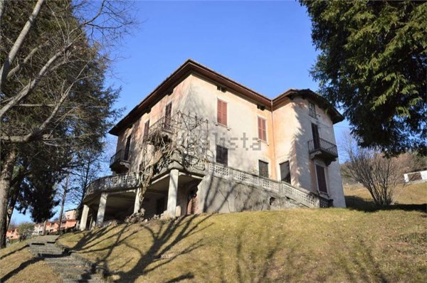 casa indipendente in vendita a San Giovanni Bianco