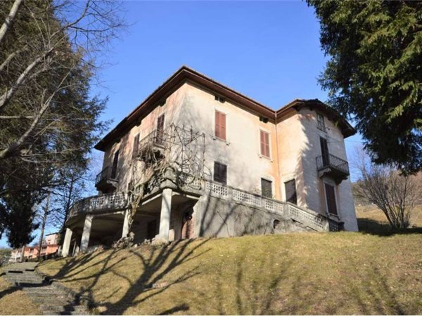 casa indipendente in vendita a San Giovanni Bianco