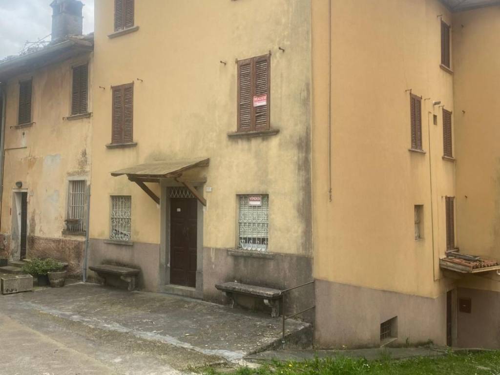 casa indipendente in vendita a San Giovanni Bianco