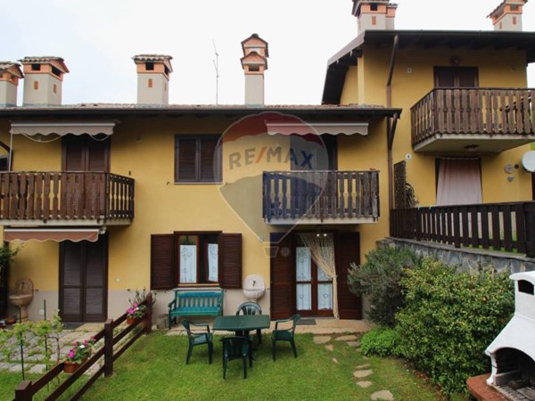 appartamento in vendita a San Giovanni Bianco in zona Oneta
