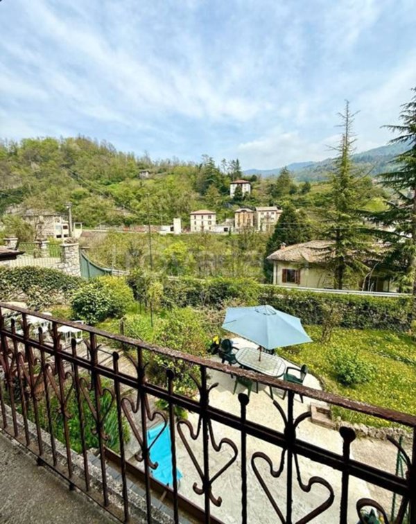 casa indipendente in vendita a San Giovanni Bianco