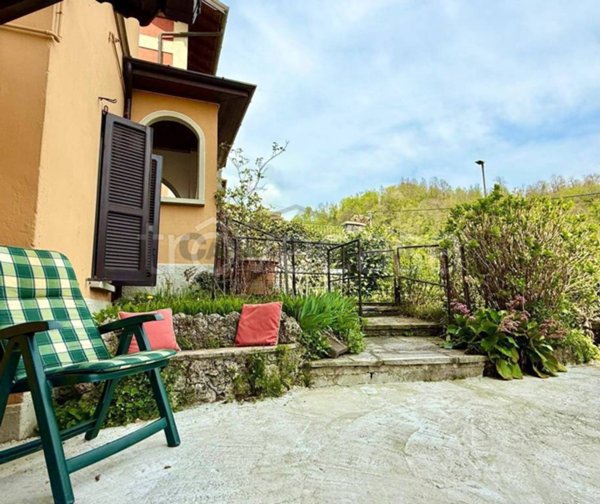 casa indipendente in vendita a San Giovanni Bianco